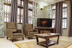 Luxurious home, perfect for a large or small group - Agblesia