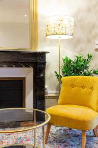 Ancien Palace Bernascon vue sur lac Classé 3 étoiles