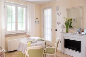 Double Room with Lake View