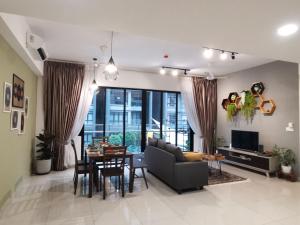 POOLVIEW Geniehome 3BR Free100mbps and Carpark at Utropolis Shah Alam