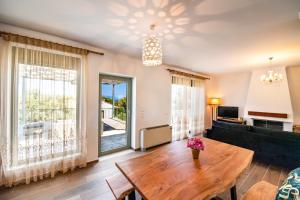 Villa Loulou by Villa Plus