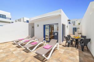 Villa Blanca by Villa Plus