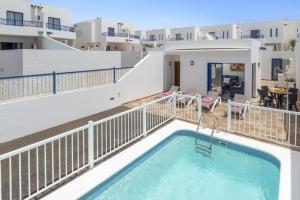 Villa Blanca by Villa Plus