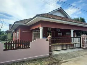 MUAZDIANA HOMESTAY di KUALA NERUS, GONG BADAK - Kampong Telaga Batin