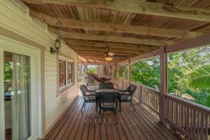 Exclusive Full House near Beaches & Downtown