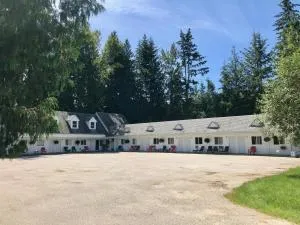Pines Motel - Tappen
