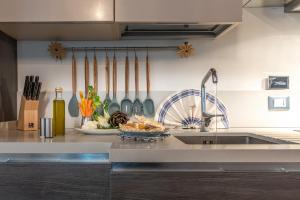 E quindi uscimmo a riveder le stelle