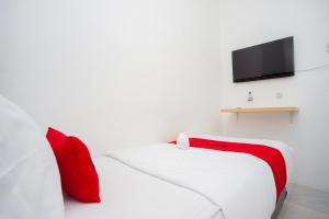 RedDoorz at Jalan Bangau Palembang