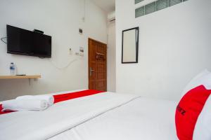 RedDoorz at Jalan Bangau Palembang