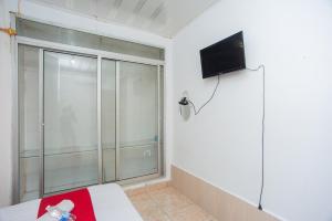 RedDoorz at Jalan Wayhitam Palembang