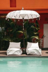 The Room Padang-Padang