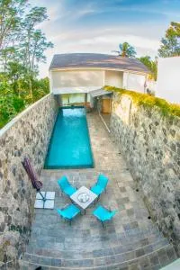 AJ Villa - 瓦伊卡尔