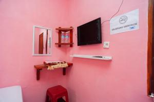 RedDoorz near Simpang Bandara SMB II