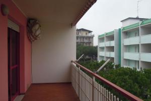 Modern flat for 6 guests with swimming pool