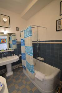 Art Dco 2 Bd Apartment Forville