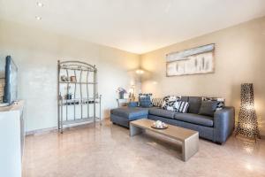 Alzaro 0-5 DELUXE SEA VIEW 2B