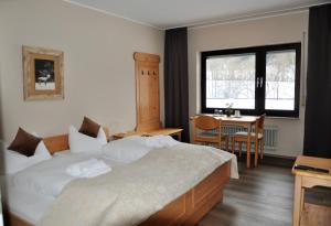 Double Room with Balcony room in Verena's Parkhotel