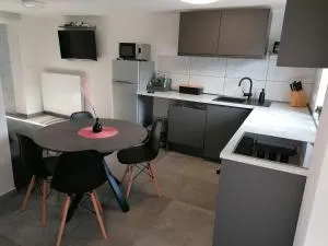 Apartma Pr Urarj - Drežnica