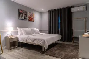 Baansuansao - Bang Rak