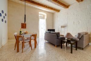 Comfy 2BR Flat in the Heart of Valletta by Buena Vista
