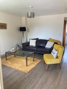 Delightful 2 bedroom house between Bristol & Bath