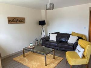 Delightful 2 bedroom house between Bristol & Bath