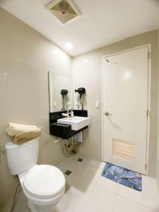 Royal Suite linked to Venice with 200mbps Wi-Fi