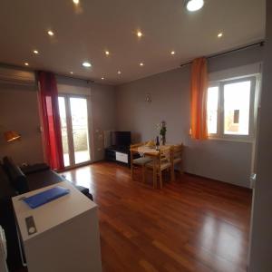 Apartment in Rovinj with balcony air conditioning WiFi washing machine 5116 1