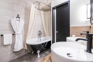 Hotels Les Jardins de Coppelia : Chambre Cosy