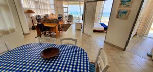 Linden Terrace 4 - 6 Sleeper - Wheelchair & Pet-friendly with Great Sea Views!