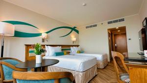 Standard Twin Room room in Coral Beach Resort Sharjah