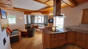 Two-Bedroom Dependance Suite room in Sport und Familienhotel Klausen