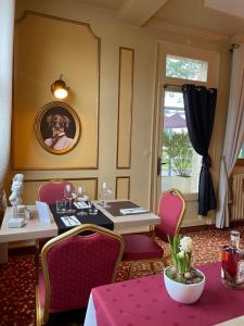 Hotels Les 3 rois by YY : photos des chambres