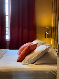 Hotels Les 3 rois by YY : photos des chambres