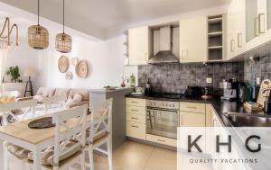 Majestic view Boho style retreat!