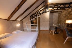 Hotels Hotel Lastiry : photos des chambres