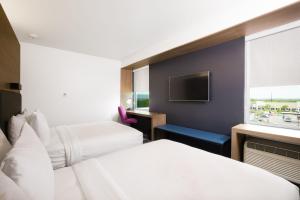 Aloft, Guest room, 2 Queen room in Aloft Austin Airport
