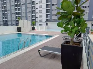 İmpiana Homestay near PUTRAJAYA, CYBERJAYA, Musliem Only,WIFI,Netflix - 甘榜龙溪
