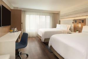 Guest room, 2 Double, City view room in The Westin Indianapolis