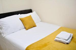 Contractors Haven- 4-Bedroom House with Free Parking, Super Fast WiFi, Fran Properties in Aylesbury, Pets are Welcome!