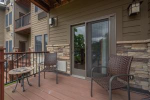 A117 One Bedroom Lake View