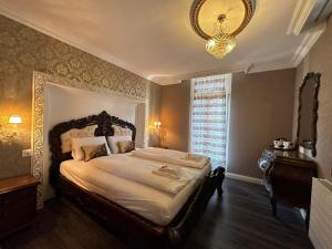 Double Room with Balcony room in Historisches Hotel Restaurant Bären