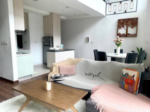 [Ninesuite] @ Riverson Soho - Duplex 2BR Poolview