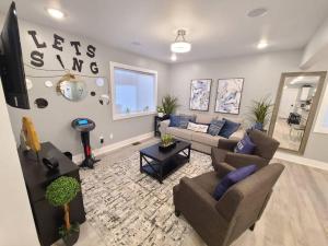 Newly Built Waterfront home wAmazing Views