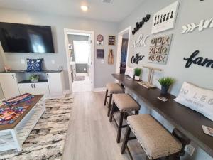 Newly Built Waterfront home wAmazing Views