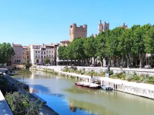 Appartements Appartement avec balcon, bord du canal, Wifi. : photos des chambres