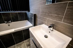 Winter Gardens Suites by Sasco