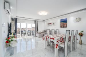 WELCS APARTAMENTO 048 EMP con Terraza y Vistas