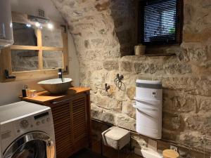 Maisons de vacances Gite Voute 3 etoiles de 2 a 4 pers au Manoir Du Charme dans les Gorges Du Tarn : photos des chambres