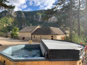 Maisons de vacances Gite Voute 3 etoiles de 2 a 4 pers au Manoir Du Charme dans les Gorges Du Tarn : photos des chambres